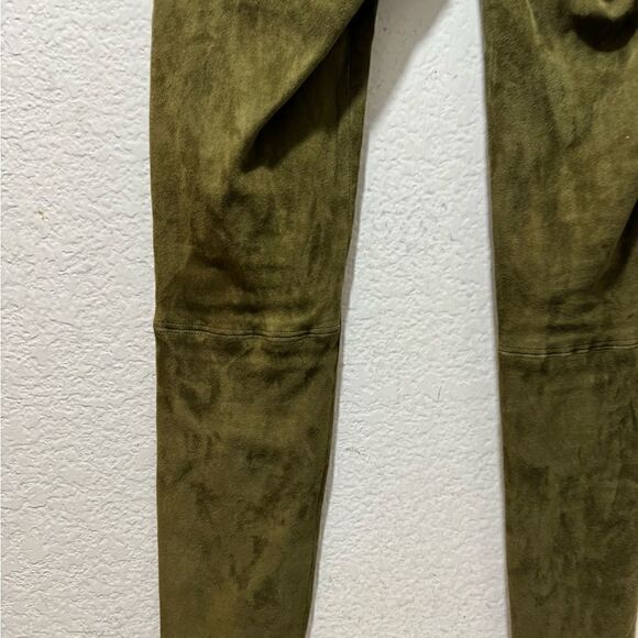 Alice + Olivia Front Zip Suede Leggings in Moss 100% lamb skin - Picture 7 of 10